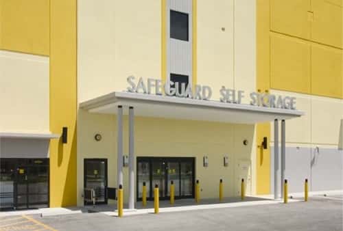 Handicap Accessible Self Storage Lockers on South Dixie Highway in Perrine, Florida 33157